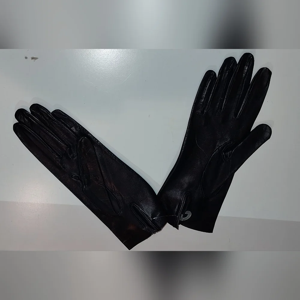 Lambskin Leather Gloves, Sleek For Driving & Sophidticated For Fashion, S